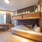 Rose Otel