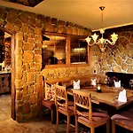 Rose Hotel 4*