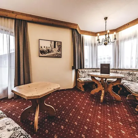 Rose Hotel 4*