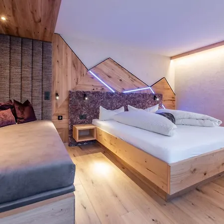 Rose Hotel 4*