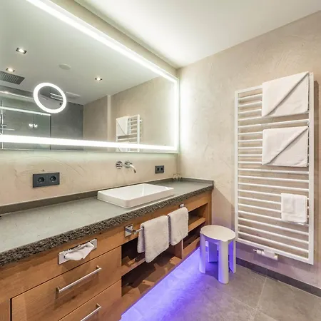 Rose Hotel 4*