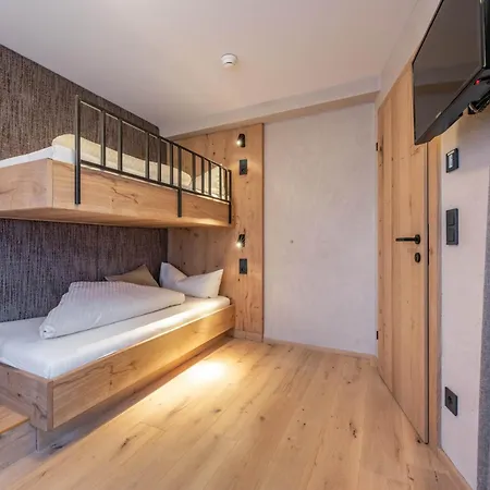Rose Hotel 4*