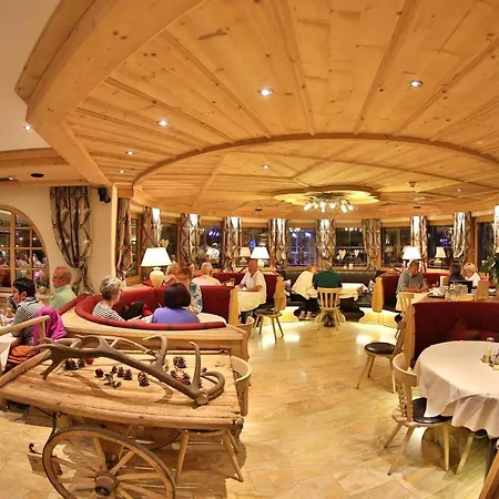 Rose Hotel 4*