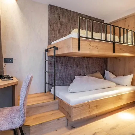 Rose Майрхофен